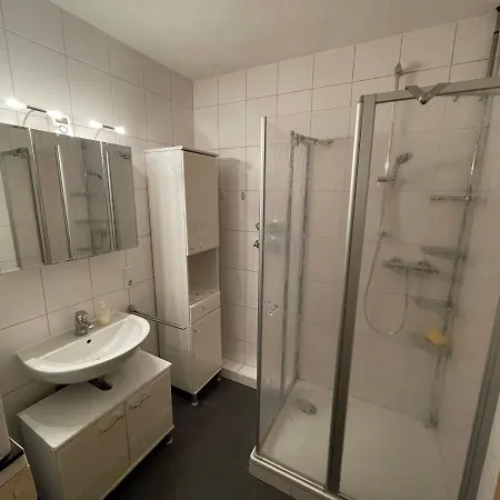 Schoene Einfache Mitten In *