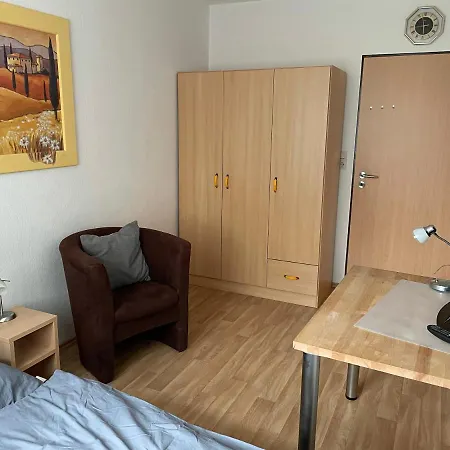 Schoene Einfache Mitten In *