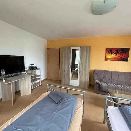 Apartment Schoene Einfache Mitten In *