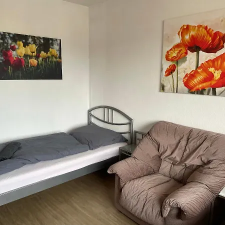 Schoene Einfache Mitten In