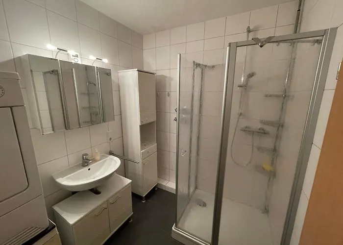 Schoene Einfache Mitten In *